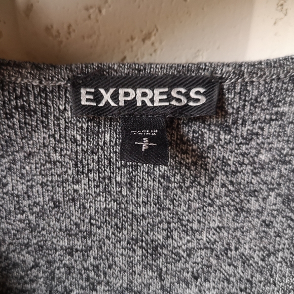 Express V-neck sweater - Picture 3 of 4